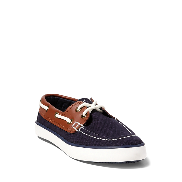 boat shoes size 4