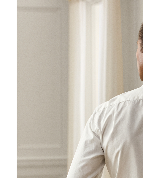 This Italian-crafted dress shirt showcases Purple Label’s unparalleled artistry with its luxurious 120s-quality, two-ply cotton poplin and distinctive piqué bib detail. The sophisticated silhouette achieves maximum elegance with precise French cuffs and genuine mother-of-pearl buttons, exemplifying our commitment to exceptional craftsmanship and timeless sophistication.