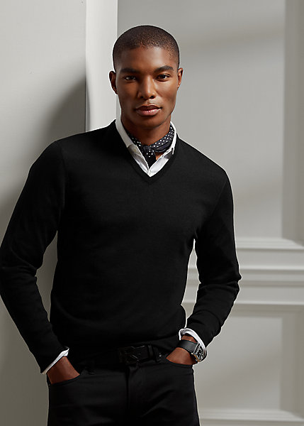 Shop Ralph Lauren Cashmere V-neck Sweater In Classic Chairman Navy