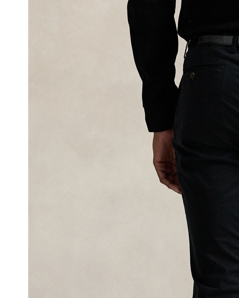 A wear-with-anything essential, these lightweight trousers are tailored from ultrasoft cotton twill that has a hint of stretch for extra comfort.