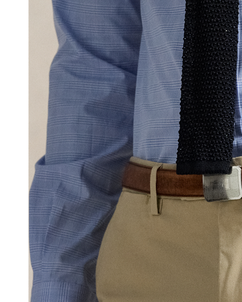 A wear-with-anything essential, these lightweight trousers are tailored from ultrasoft cotton twill that has a hint of stretch for extra comfort.