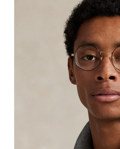 An American style standard since 1972, the Polo shirt has been imitated but never matched. Over the decades,  Ralph Lauren Lauren has re-imagined his signature style in a wide array of colours and fits, yet all retain the quality and attention to detail of the iconic original. This trim version is made from our highly breathable cotton mesh, which offers a textured look and a soft feel.