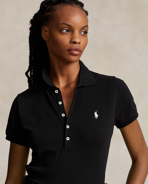 From its meticulous construction – our signature embroidered Pony requires a total of 982 individual stitches to produce – to its breathable cotton mesh fabric, Ralph Lauren Lauren's Polo shirt has been an icon of American style since 1972. This version is made with a hint of stretch for comfort.