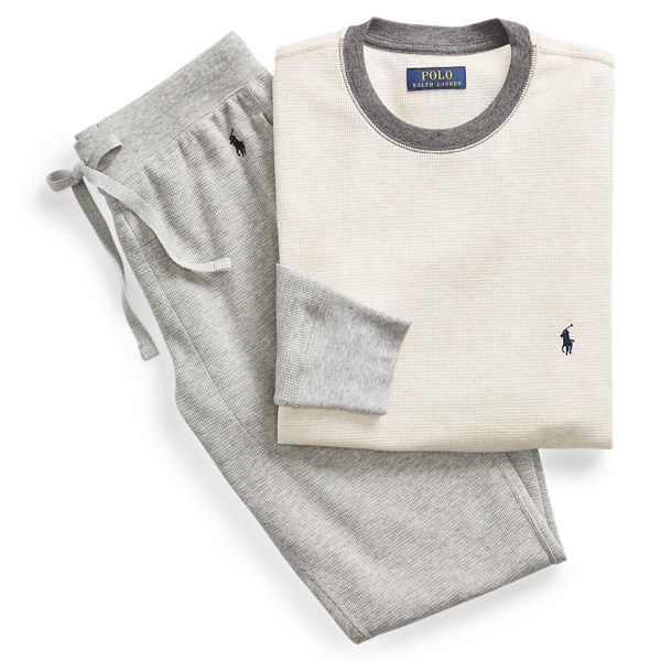 t shirt and jeans outfit