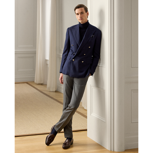Meticulously tailored by hand in Italy, these trousers showcase Purple Label’s unparalleled crafting with their refined straight-leg silhouette and bespoke wool serge cloth. Their distinguished drape and timeless appeal create an enduring expression of sartorial excellence.
