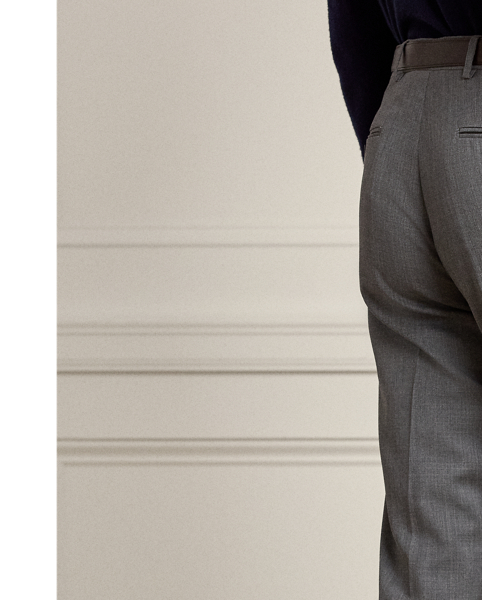 Meticulously tailored by hand in Italy, these trousers showcase Purple Label’s unparalleled crafting with their refined straight-leg silhouette and bespoke wool serge cloth. Their distinguished drape and timeless appeal create an enduring expression of sartorial excellence.