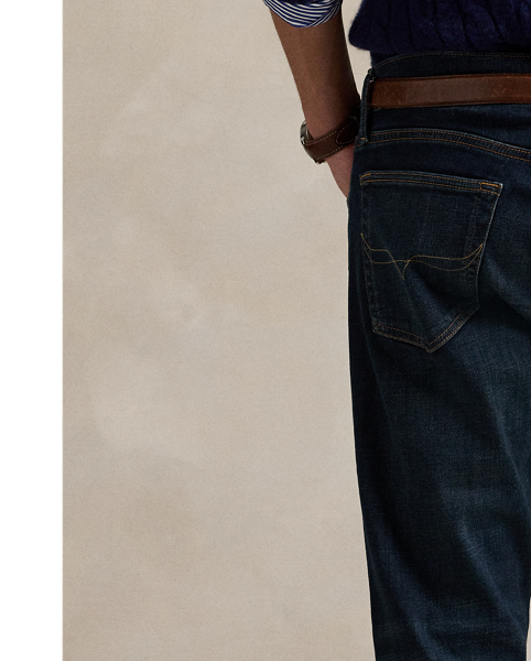 The Varick features a regular rise and a straight-leg silhouette, which is fitted through the thigh and relaxed from the knee down. These lightweight jeans are made with stretch cotton denim for enhanced comfort.