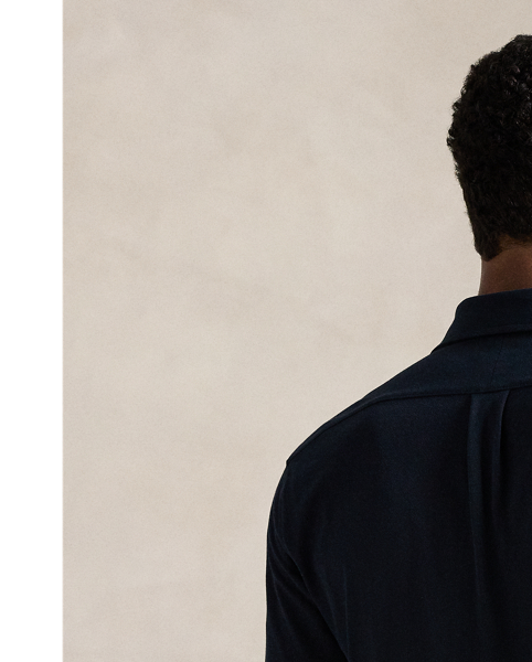 This version of our signature button-down is cut from an ultrathin layer of our most lightweight cotton mesh, making it the perfect shirt for transitional days or when you want a comfortable layer underneath jumpers or jackets.