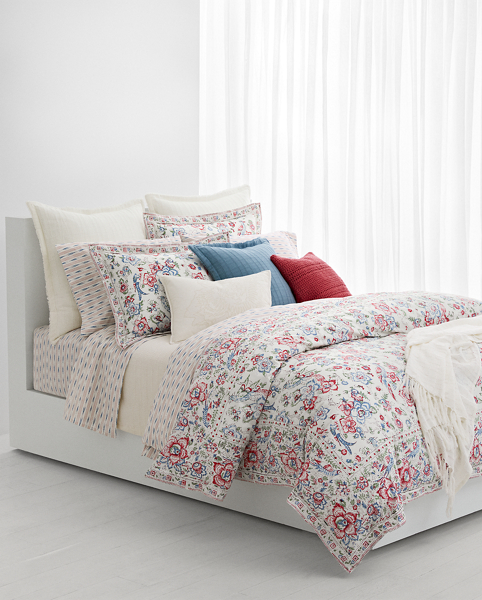 Lucie Bedding Collection