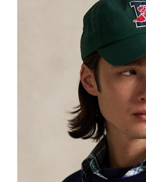 Perfect for teaming with tracksuit wear, jeans or shorts, this cotton-blend sweatshirt is sure to become a well-loved piece.