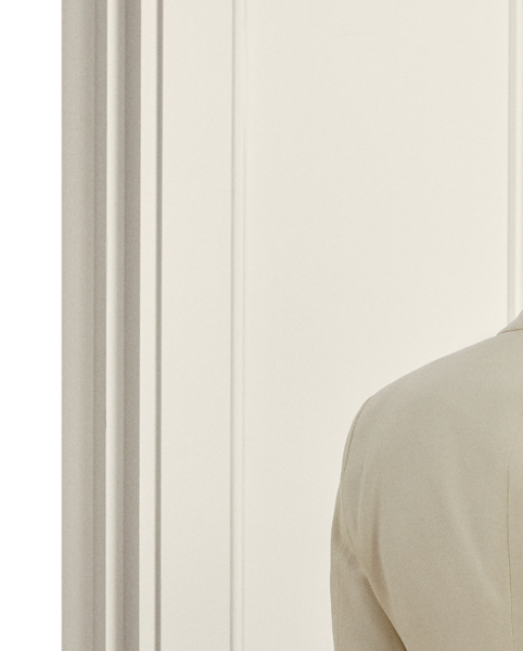 The Gregory combines lightweight canvassing and a modern silhouette with Purple Label's unparalleled quality and fine Italian craftsmanship. At the start of construction, pattern pieces are hand-cut by expert tailors, ensuring precision of the highest calibre. Custom-developed wool barathea combined with considered details, such as hand-sewn buttonholes and edges, complete this signature dinner jacket.