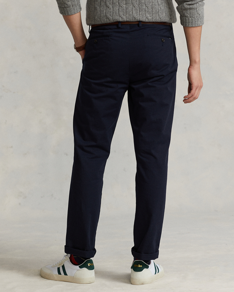 We've added extra stretch to our Straight Fit silhouette to make these cotton-blend trousers even more comfortable to wear.