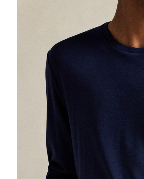 Featuring an ultra-smooth finish, this piece is made from the same fabric as our Soft Cotton Polo shirts.