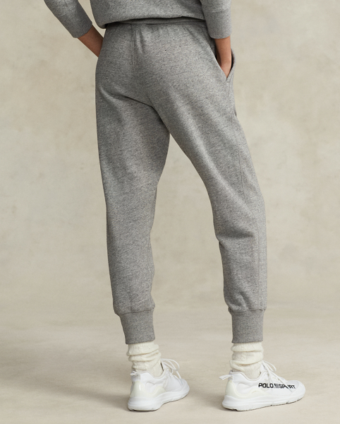 Crafted with soft cotton-blend fleece, these tracksuit bottoms are cut for a tapered fit and accented with our signature embroidered Pony.