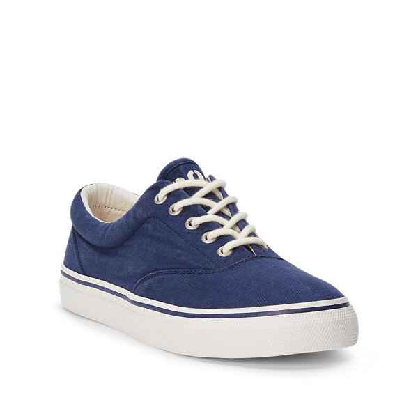 harpoon canvas sneaker