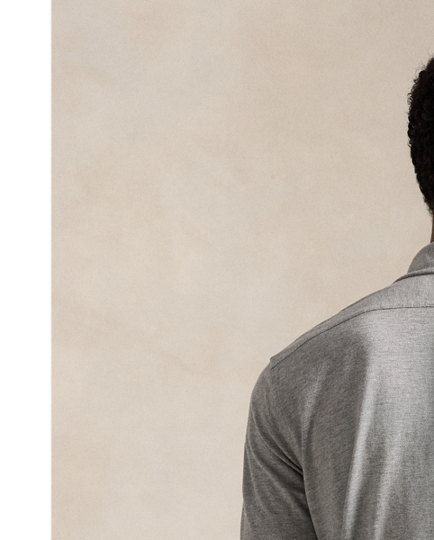 This version of our signature button-down is cut from an ultrathin layer of our most lightweight cotton mesh, making it the perfect shirt for transitional days or when you want a comfortable layer underneath jumpers or jackets.