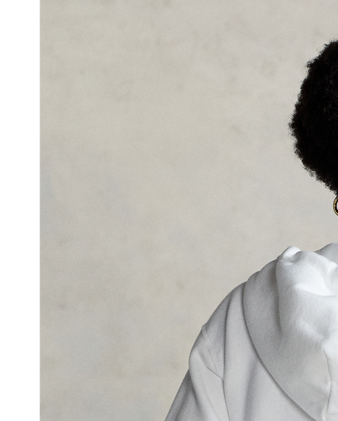 Perfect for cooler weather, this essential fleece hoodie is soft against the skin and finished with our signature embroidered Pony.