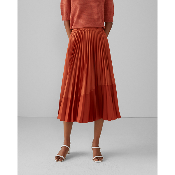 curve pleated dress