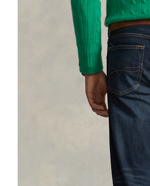 The slim-leg Sullivan features a regular rise and a trim fit through the seat, the thigh and the knee. This hand-sanded pair is woven with soft cotton as well as elastane for extra comfort.