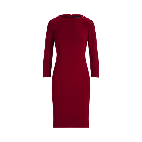 Robe à épaules boutonnées