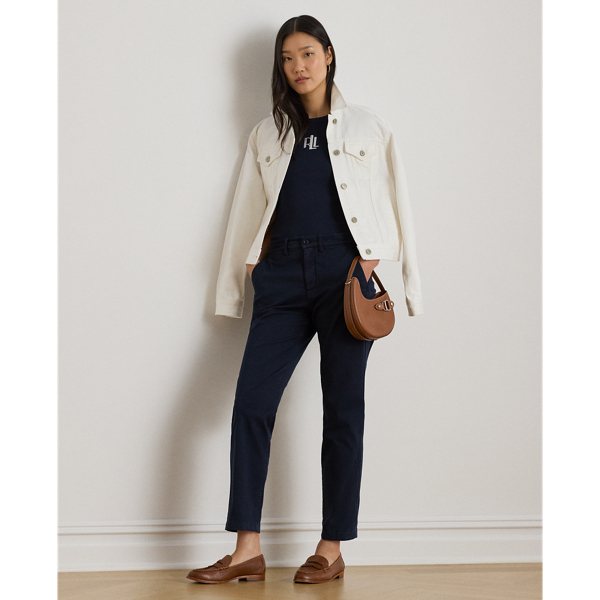 Crafted with left-hand twill with extra stretch, these classic chinos are constructed with a tapered, cropped leg for a flattering fit.