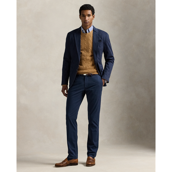 Specially washed to create a timeworn look, these stretch chino trousers are a Polo must-have.