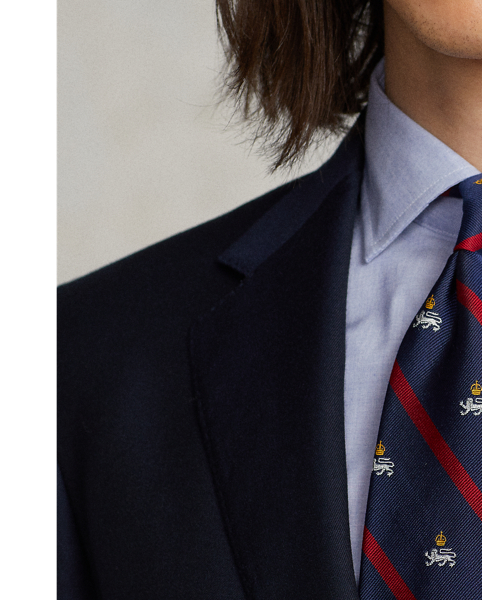 A multi-step process that includes high-tension yarn-spinning gives this shirt's pure cotton fabric a hint of stretch.