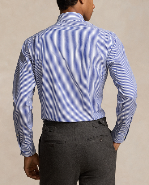 A multi-step process that includes high-tension yarn-spinning gives this shirt's pure cotton fabric a hint of stretch.