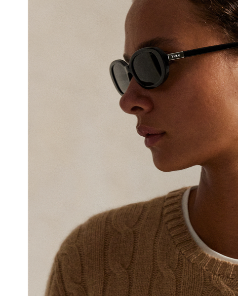 Inspired by fishermen's ropes, the cable-knit jumper's defining motif has transformed from a practical, hard-wearing construction into a symbol of collegiate style. This version is crafted from luxuriously soft cashmere, which is spun and dyed in a renowned Italian mill.