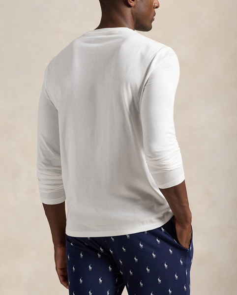 Crafted with soft cotton jersey, this long-sleeve sleep shirt is finished with our signature embroidered Pony.