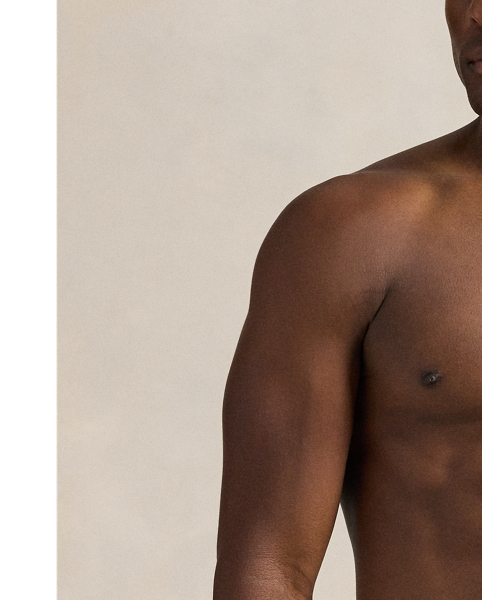 The boxer shorts in this convenient three-pack are made from a cotton blend with a hint of stretch for added comfort.