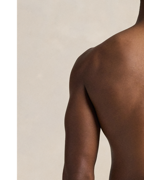 The boxer shorts in this convenient three-pack are made from a cotton blend with a hint of stretch for added comfort.