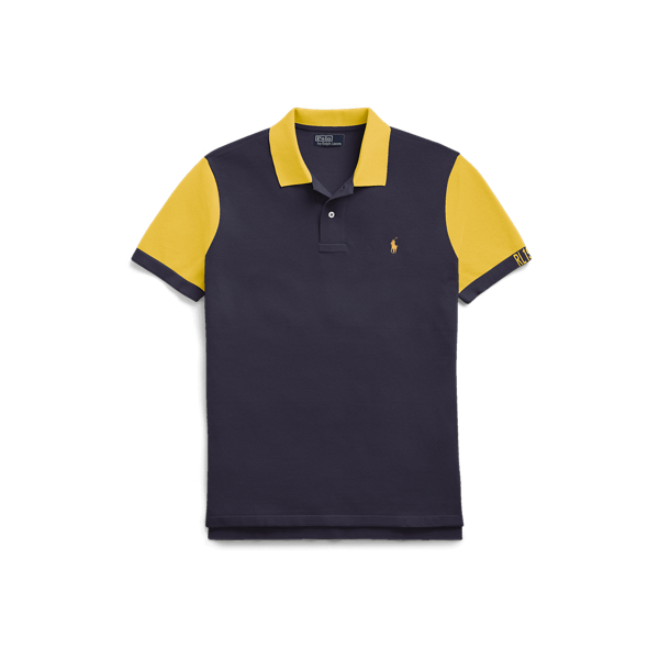 O polo personalizado&#44; feito à medida