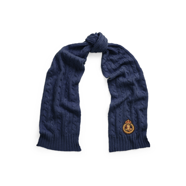 Écharpe en tricot torsadé à écusson