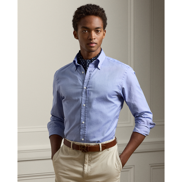 A masterwork of Italian crafting, this shirt reflects the uncompromising standards of Ralph Lauren Lauren Purple Label through its entirely bespoke development. From its distinctive custom-created hue to its precise construction specifications, every element has been meticulously engineered to achieve the pinnacle of sartorial excellence.