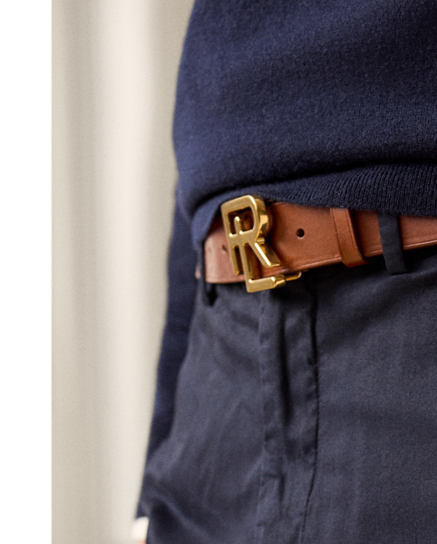 Skillfully crafted with Italian stretch cotton, these trousers showcase a garment-dying process that imparts an exceptionally soft texture and subtle tonal depth.