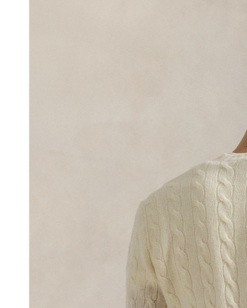 This interpretation of our iconic cable-knit jumper is crafted with Italian wool yarn that’s spun with cashmere.