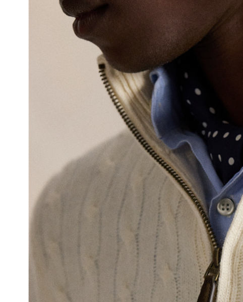 This quarter-zip jumper combines a wool-and-cashmere blend from Italy with our iconic cable-knit design.