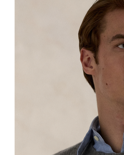 This interpretation of our iconic cable-knit jumper is crafted with Italian wool yarn that’s spun with cashmere.