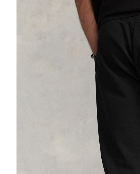 Sleek and sporty thanks to their smooth double-knit fabric, these Big & Tall jogging bottoms are great for the gym or for kicking back at the weekend.