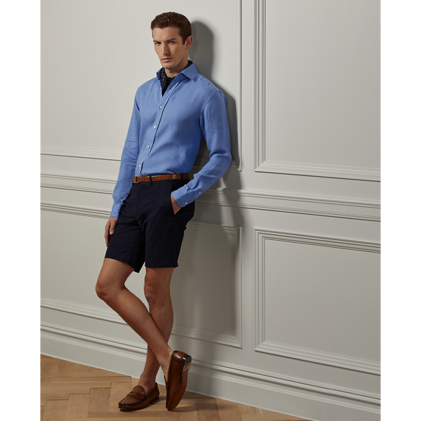 Distinguished by their ultra-soft texture, which is achieved using a specialised peaching treatment, these Straight Fit shorts are expertly crafted using an Italian stretch cotton fabric. Each element reflects Purple Label's commitment to superior quality and understated elegance.