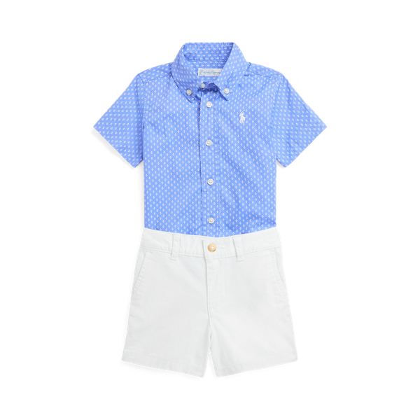 Camisa de popelina e calções de sarja