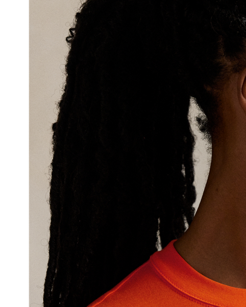 This crewneck tee is made with soft cotton in an allover rib-knit construction and cut for a Slim Fit-our trimmest silhouette.