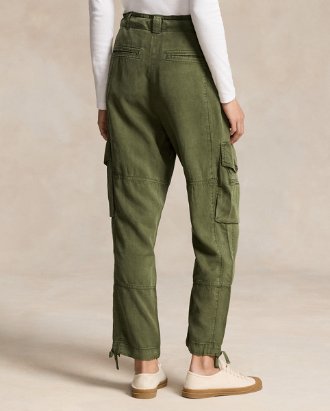 This lightweight linen-blend twill iteration of our classic cargo trouser is designed with a tapered fit, drawstring cuffs and a self-belt that ties at the waist.