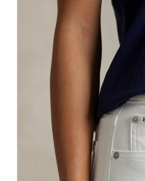 Cut for a super-slim silhouette and washed for a white hue, these figure-flattering jeans are crafted with medium-weight Turkish denim featuring a hint of stretch and a pronounced twill line for an elevated look.