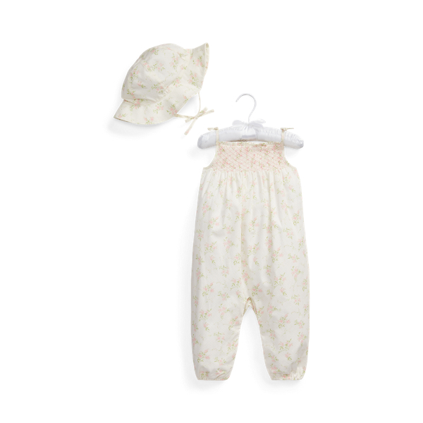 Ensemble bonnet et combinaison smockés