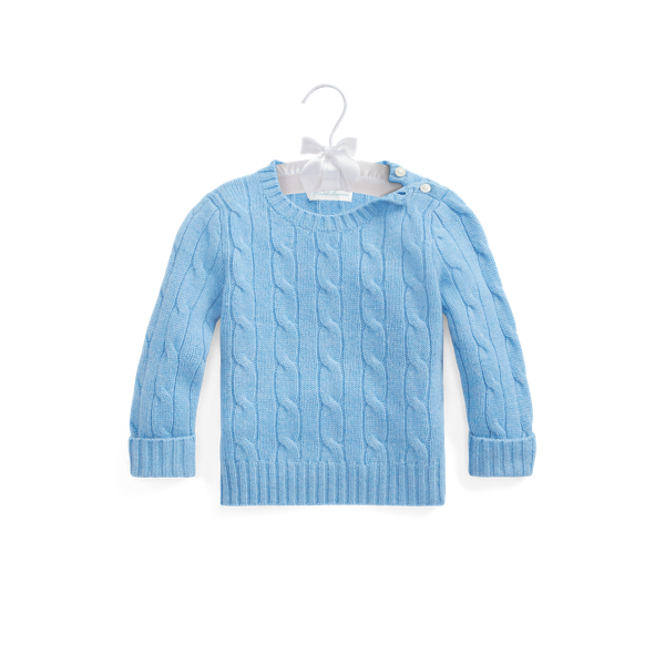 Le pull en cachemire torsadé iconique