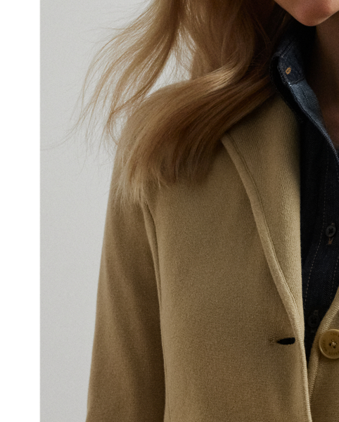 Made from a soft combed cotton blend, this blazer is an essential layering piece.