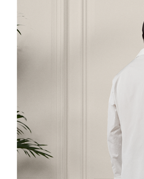 This pyjama set is tailored in Italy using premium cotton. Detailed with genuine mother-of-pearl buttons, it is embroidered with Purple Label's signature Art Deco-inspired monogram on the shirt and the coordinating travel pouch.  Ralph Lauren Lauren partners with Better Cotton™ to improve cotton farming globally. Better Cotton trains farmers to use water efficiently, care for the health of soil and natural habitats, reduce use of the most harmful chemicals and implement the principles of decent work.