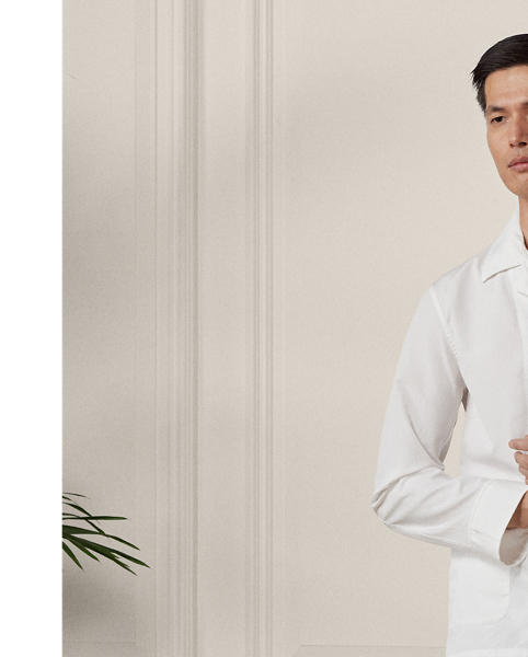 This pyjama set is tailored in Italy using premium cotton. Detailed with genuine mother-of-pearl buttons, it is embroidered with Purple Label's signature Art Deco-inspired monogram on the shirt and the coordinating travel pouch.  Ralph Lauren Lauren partners with Better Cotton™ to improve cotton farming globally. Better Cotton trains farmers to use water efficiently, care for the health of soil and natural habitats, reduce use of the most harmful chemicals and implement the principles of decent work.